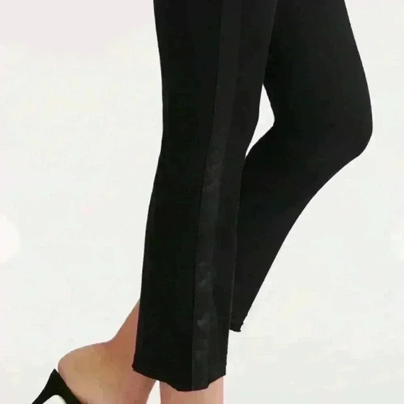 *NWT* Veronica Beard Jeans Carolyn Baby Boot Jeans, Size 25 - Picture 4 of 11